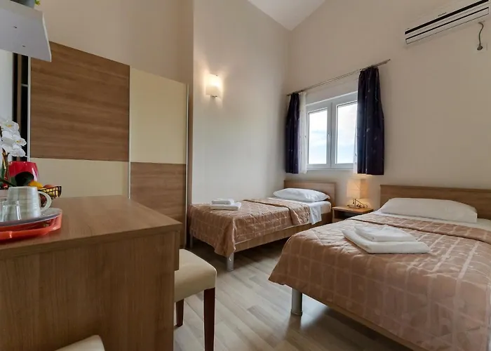Argyruntum Appartement Starigrad Paklenica